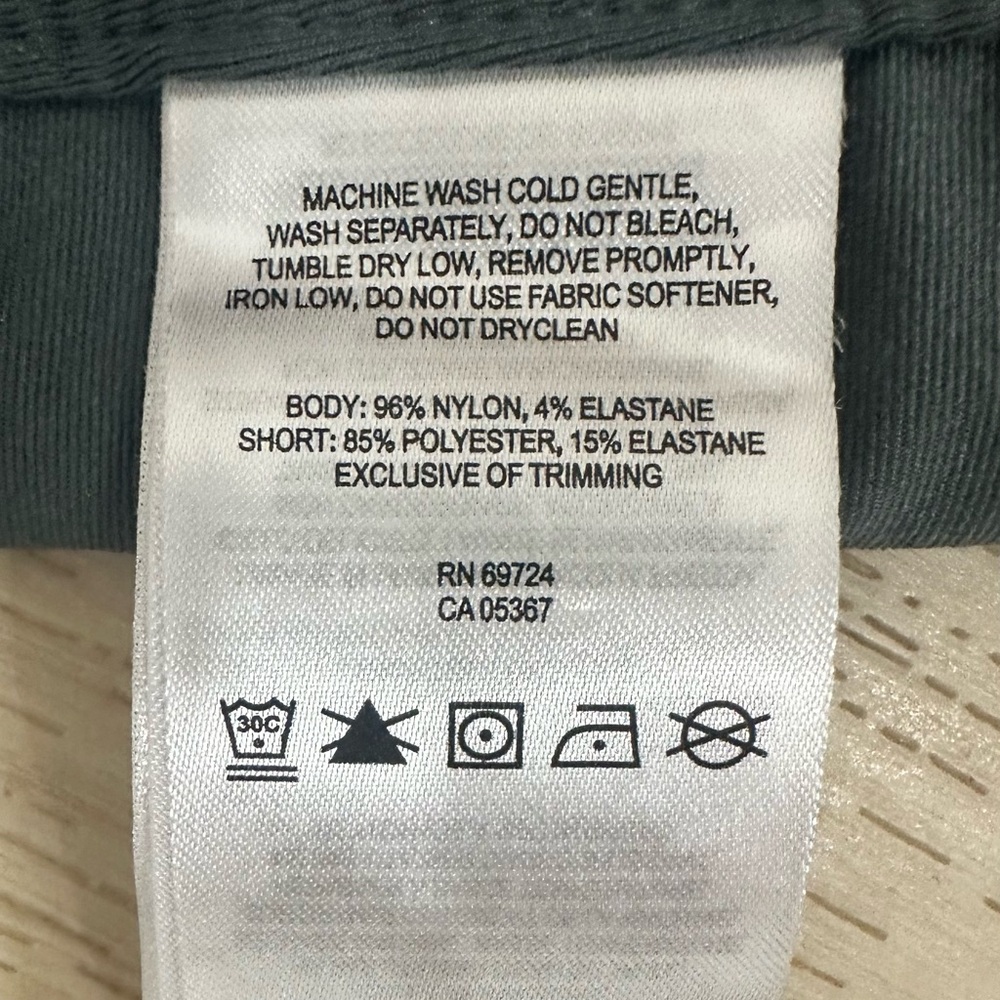 Columbia Gray Active Skort Women’s Size 8 - Picture 3 of 3